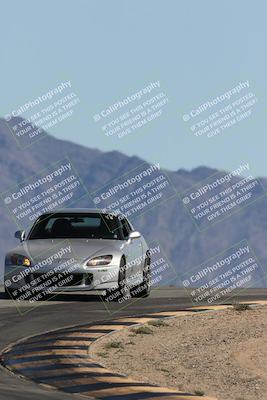 media/Oct-24-2025-Doghouse Garage (Fri) [[783d2ff07a]]/3-Intermediate/Session 3 (Turn 12)/